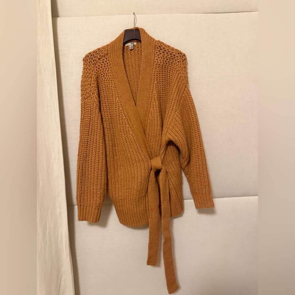 Muse Women's Cardigan in Rich Tan